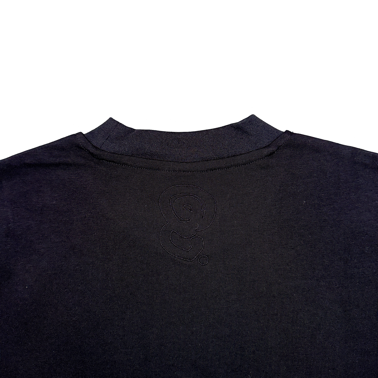 BLACK BLANK TEE